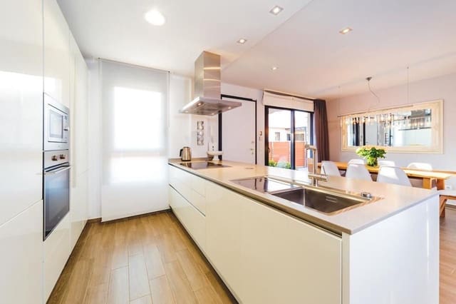 5 soverom Villa til salgs i Aguas Nuevas, Torrevieja - € 559 000 (Ref: 10025880)