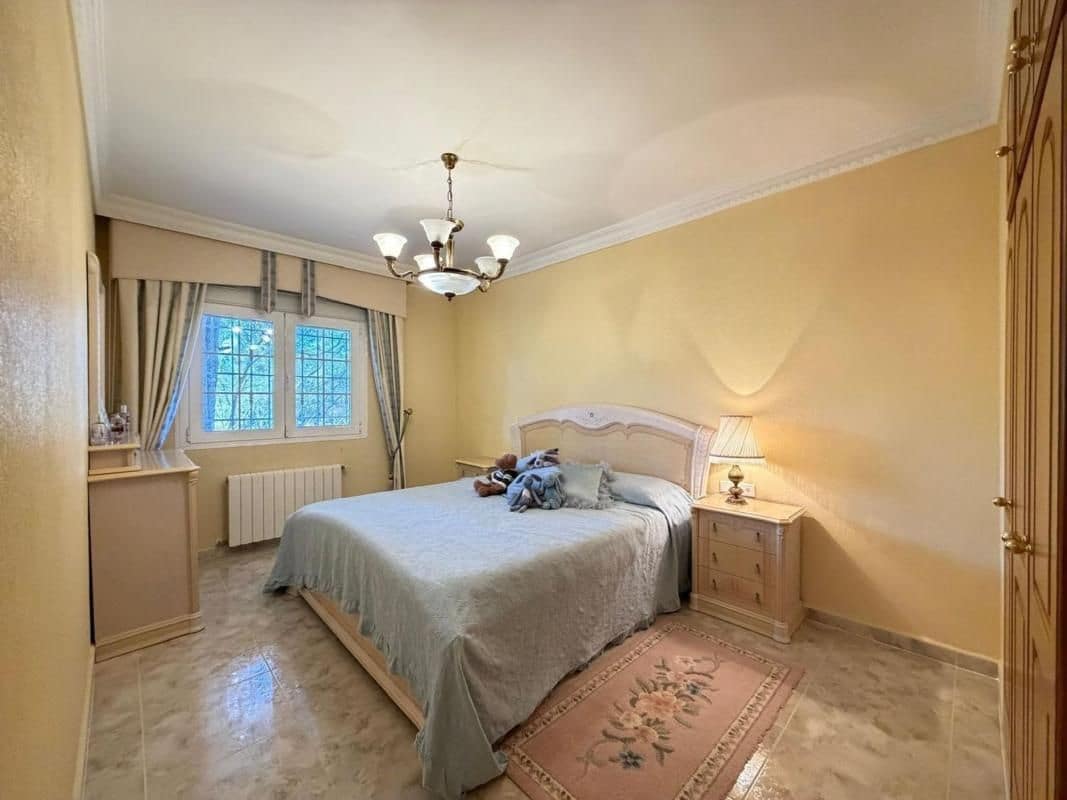 6 bedroom Villa for sale in Ciudad Quesada with pool - € 880,000 (Ref: 10025889)