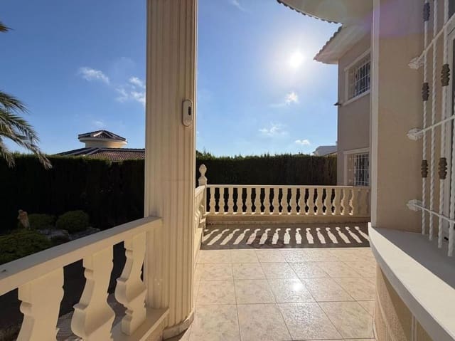 6 bedroom Villa for sale in Ciudad Quesada, Rojales with pool - € 880,000 (Ref: 10025889)