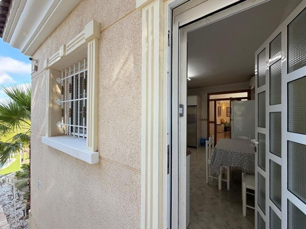 6 bedroom Villa for sale in Ciudad Quesada with pool - € 880,000 (Ref: 10025889)