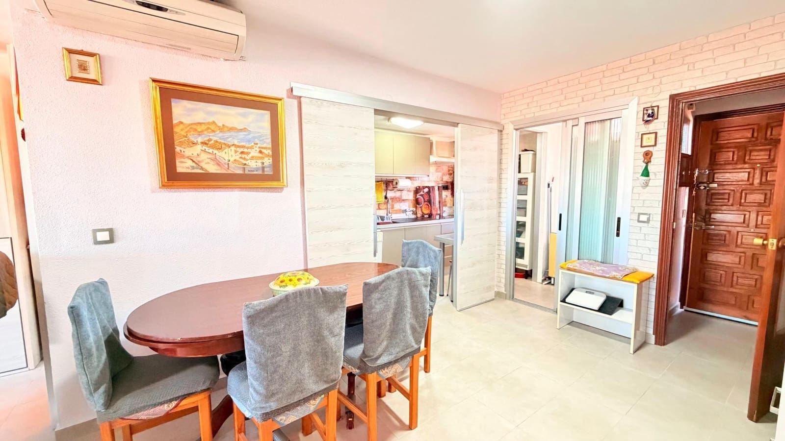2 bedroom Apartment for sale in Torrevieja with pool - € 169,000 (Ref: 10027890)