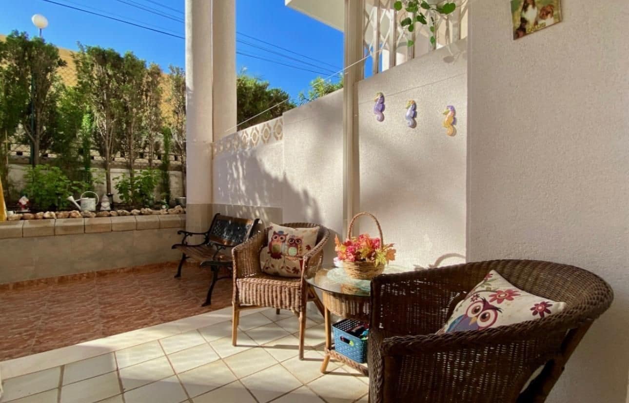 2 slaapkamer Appartement te koop in La Mata met zwembad - € 319.000 (Ref: 10027891)