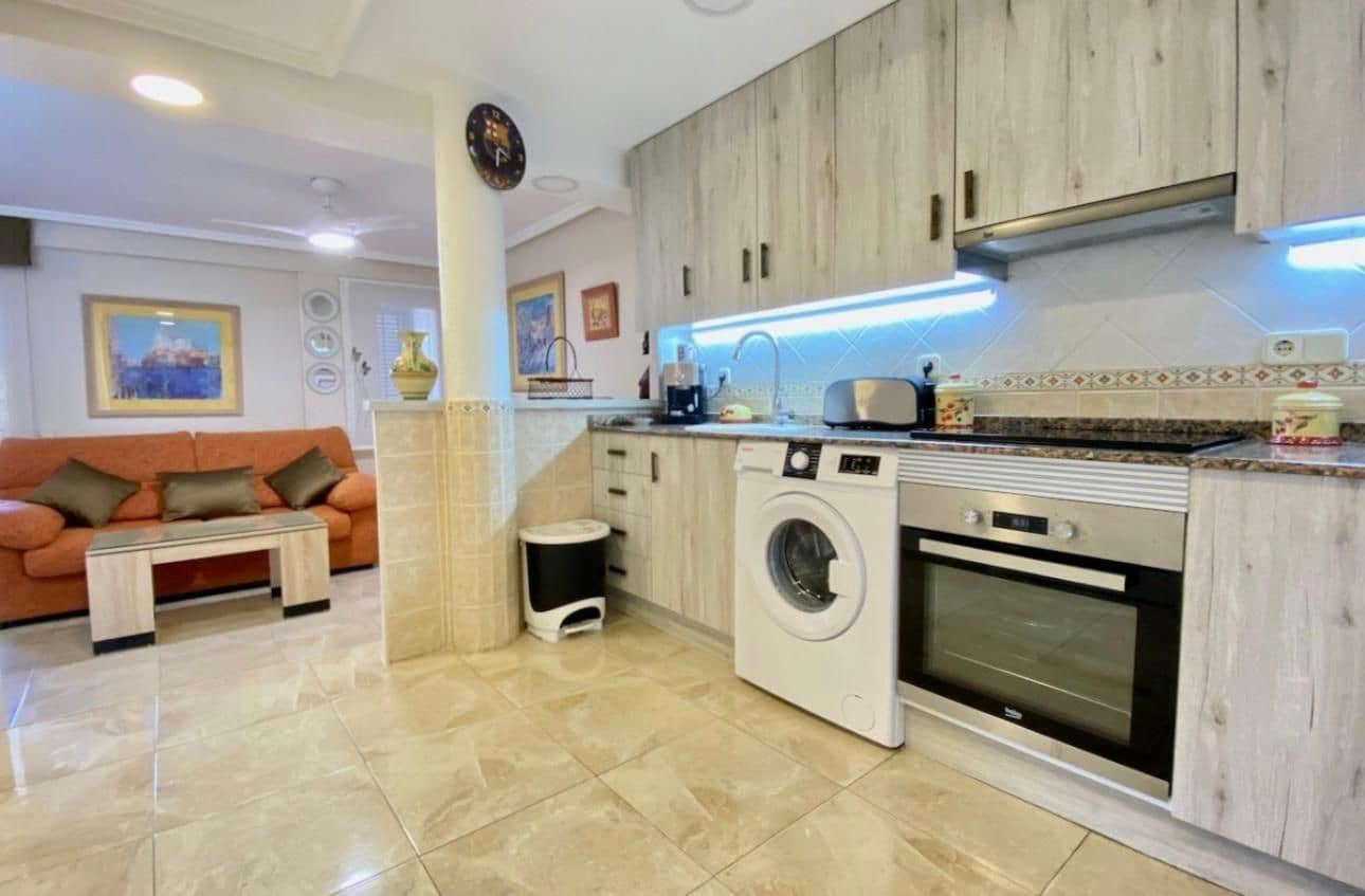 2 slaapkamer Appartement te koop in La Mata met zwembad - € 319.000 (Ref: 10027891)