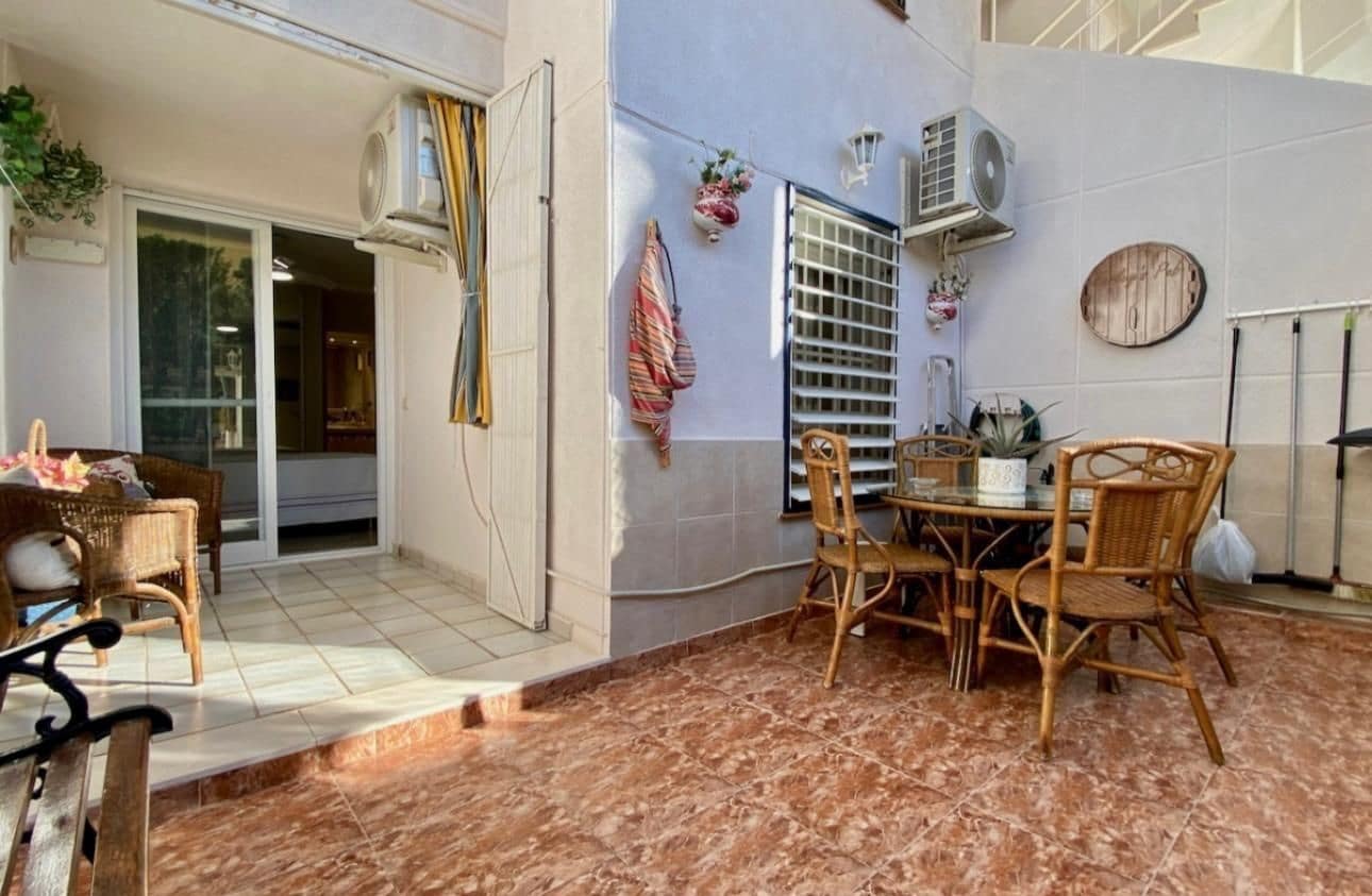 2 slaapkamer Appartement te koop in La Mata met zwembad - € 319.000 (Ref: 10027891)