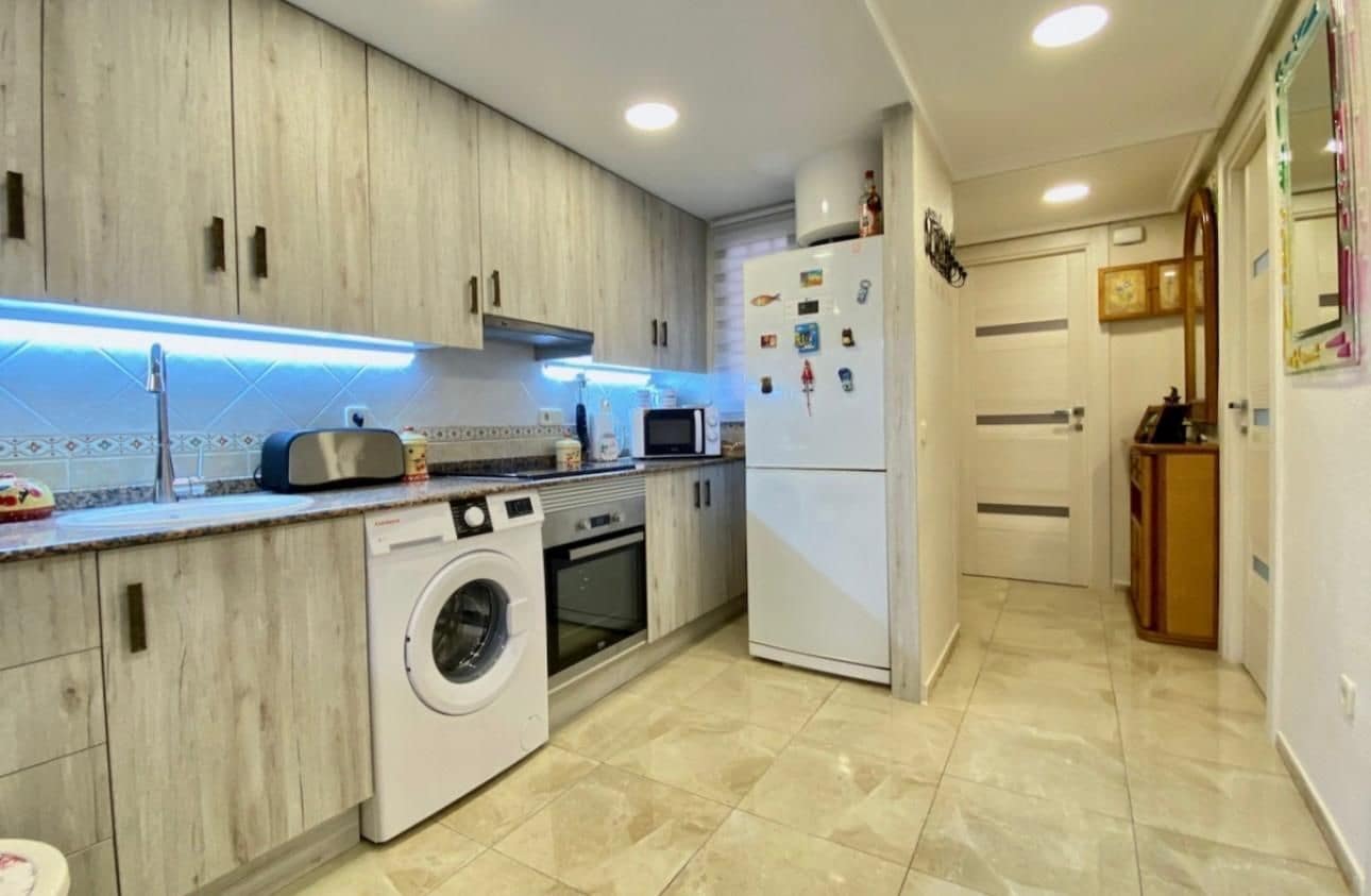 2 slaapkamer Appartement te koop in La Mata met zwembad - € 319.000 (Ref: 10027891)