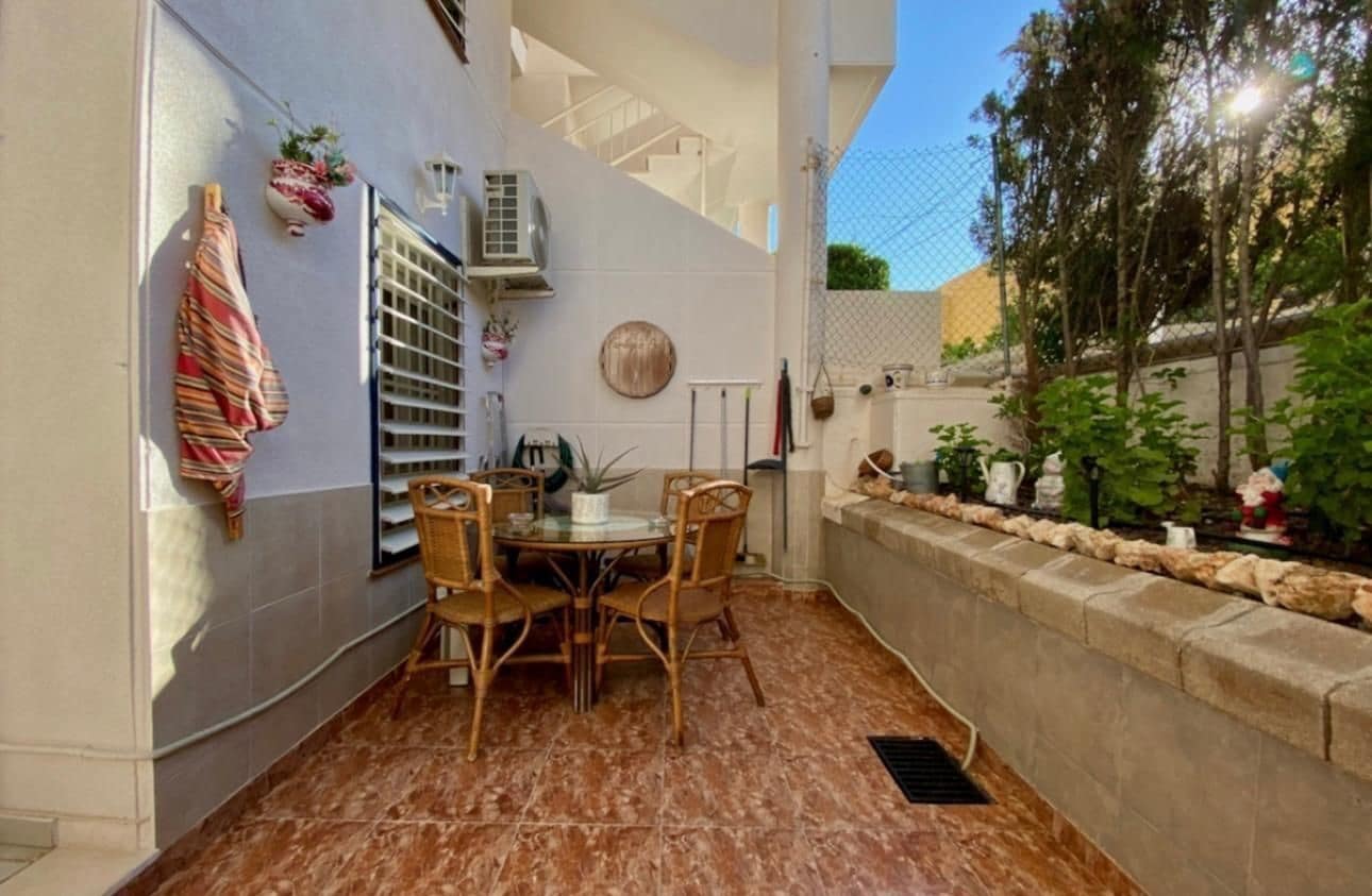 2 slaapkamer Appartement te koop in La Mata met zwembad - € 319.000 (Ref: 10027891)