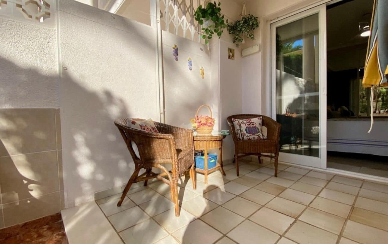 2 slaapkamer Appartement te koop in La Mata met zwembad - € 319.000 (Ref: 10027891)