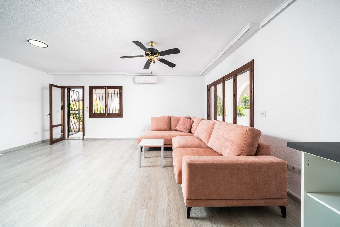 5 sovrum Villa till salu i Torrevieja med pool - 620 000 € (Ref: 10027901)