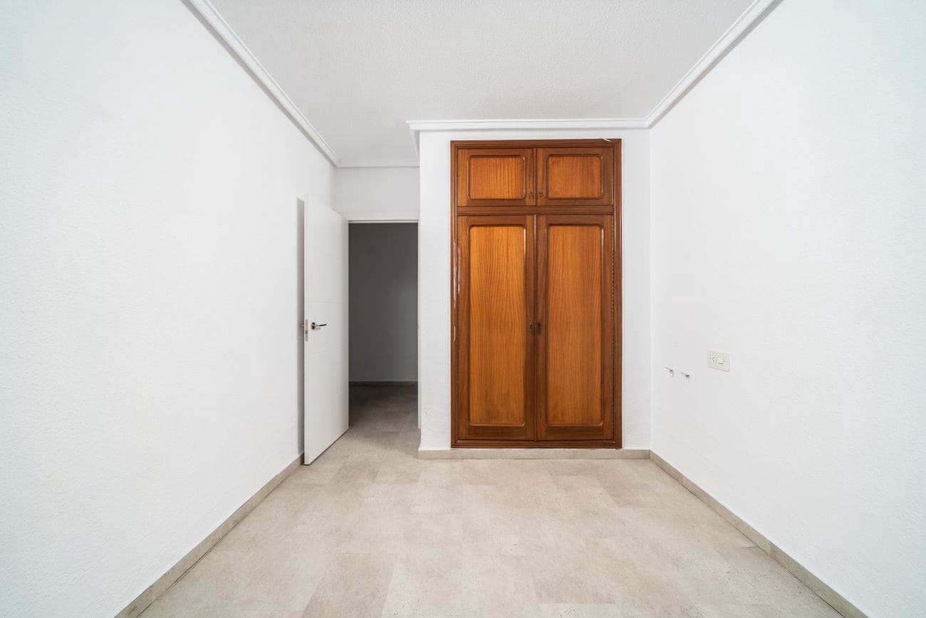 5 sovrum Villa till salu i Torrevieja med pool - 620 000 € (Ref: 10027901)