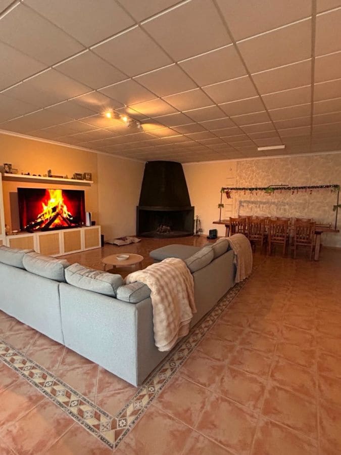 6 makuuhuone Huvila myytävänä paikassa La Zarza - 350 000 € (Ref: 10027905)