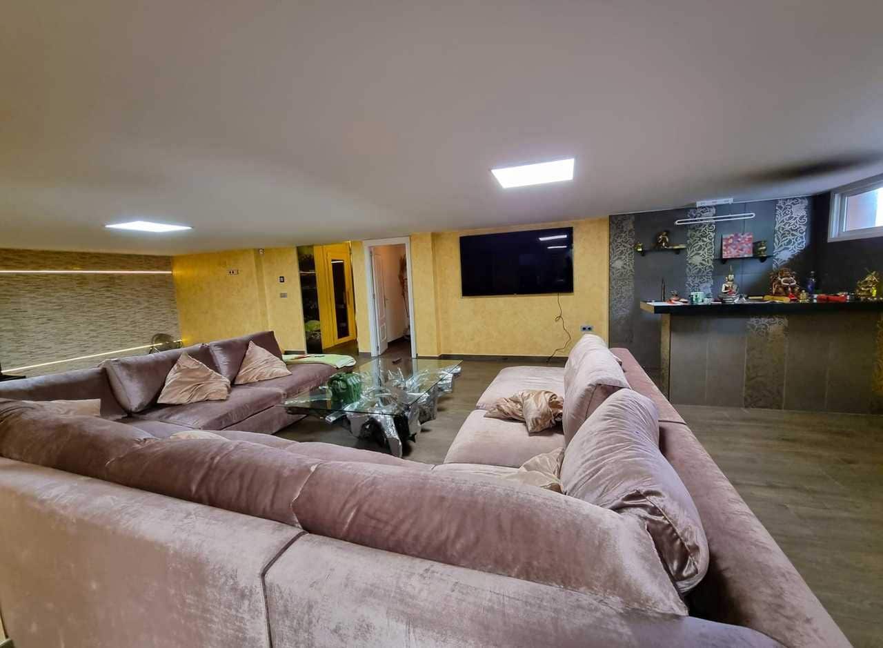 5 slaapkamer Villa te koop in La Mata - € 1.170.000 (Ref: 10027909)