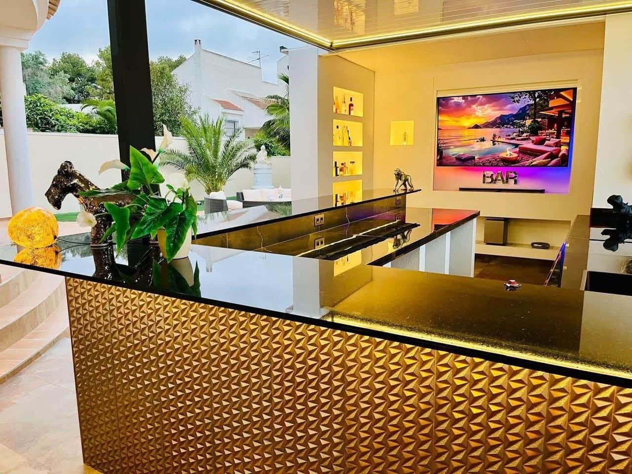 4 slaapkamer Villa te koop in San Miguel de Salinas - € 799.000 (Ref: 10027910)