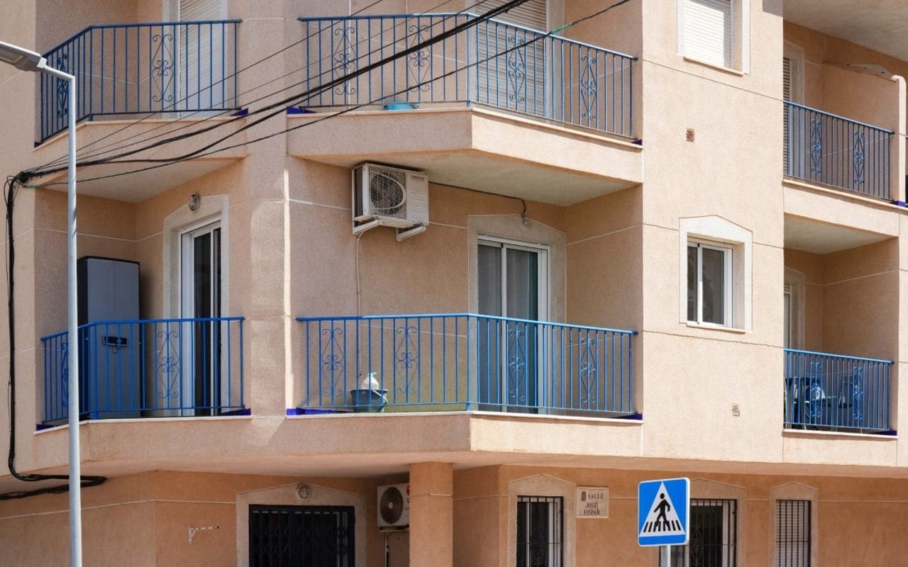 3 makuuhuone Huoneisto myytävänä paikassa Torrevieja - 234 900 € (Ref: 10027911)