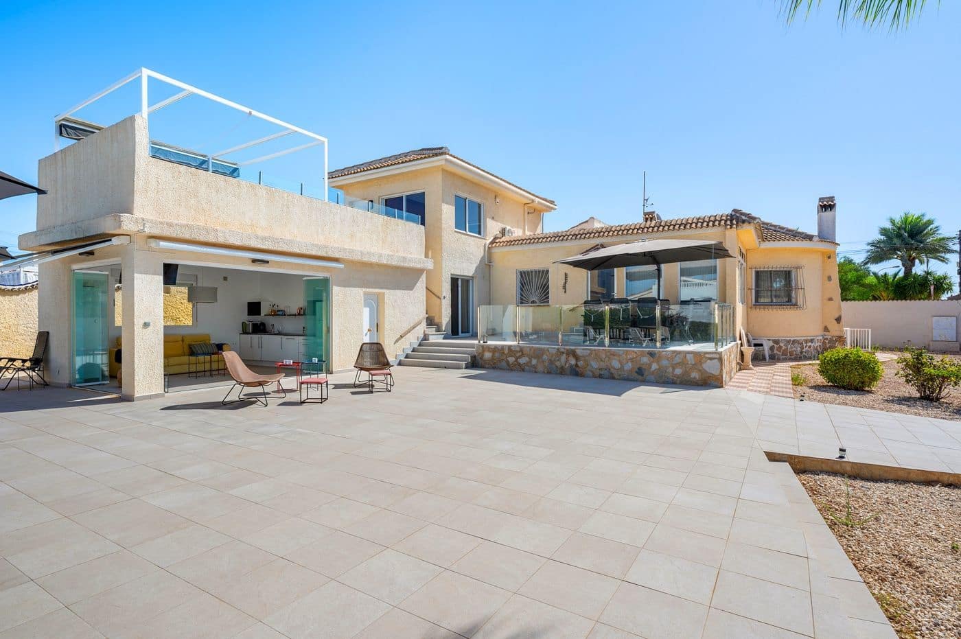 3 sovrum Villa till salu i Rojales med pool garage - 575 000 € (Ref: 10032203)