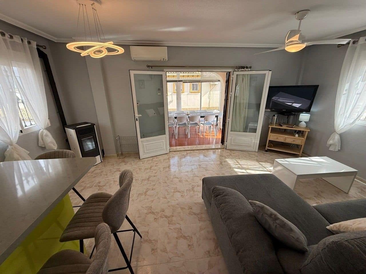 5 quarto Moradia para venda em Filipinas com piscina - 369 000 € (Ref: 10035511)