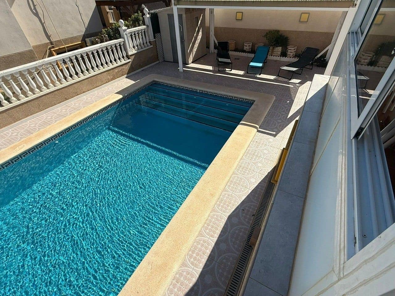5 quarto Moradia para venda em Filipinas com piscina - 369 000 € (Ref: 10035511)