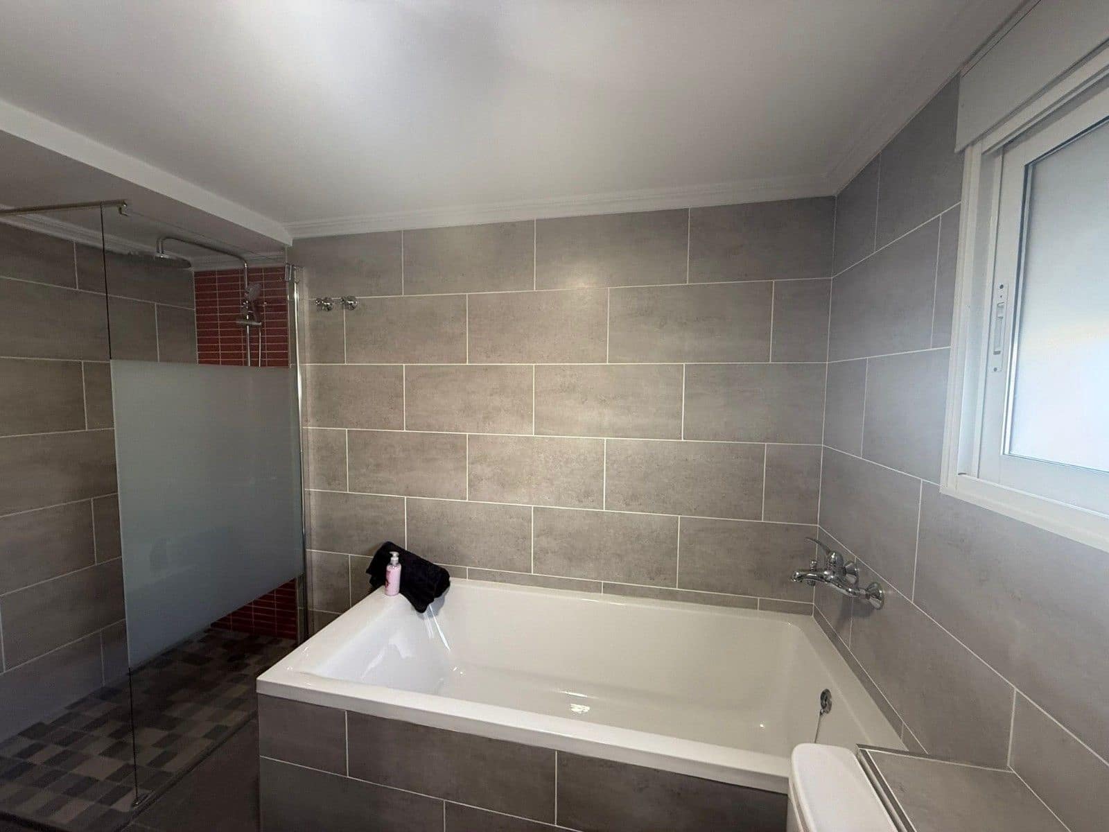 5 quarto Moradia para venda em Filipinas com piscina - 369 000 € (Ref: 10035511)