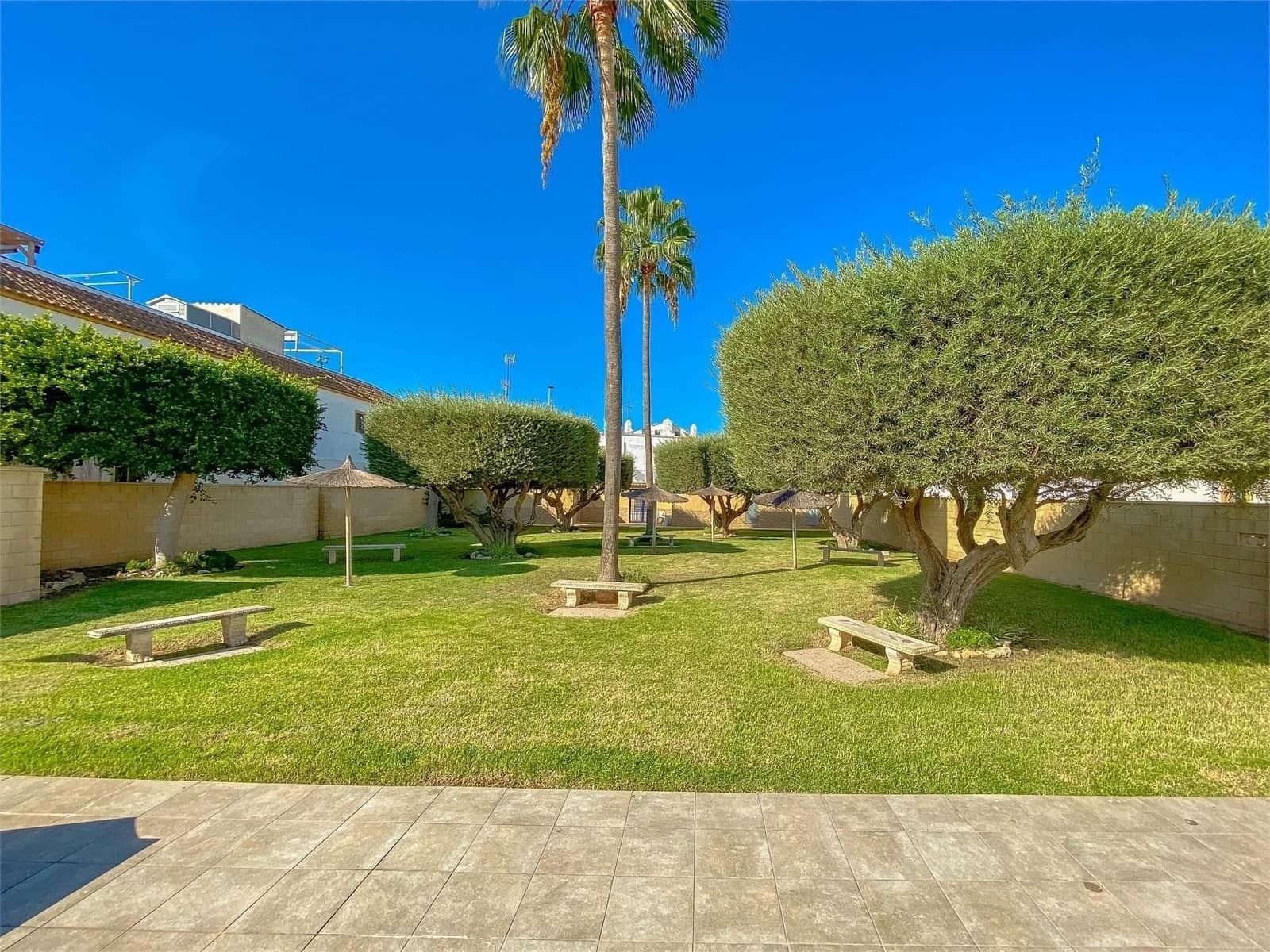 2 chambre Bungalow à vendre à Torrevieja avec piscine - 105 000 € (Ref: 10035512)