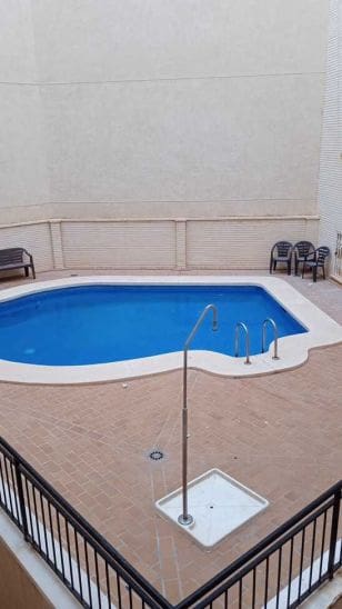 1 slaapkamer Appartement te koop in Torrevieja met zwembad - € 136.000 (Ref: 10035515)