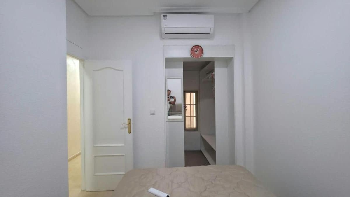 2 bedroom Apartment for sale in Torrevieja with pool - € 174,900 (Ref: 10035519)