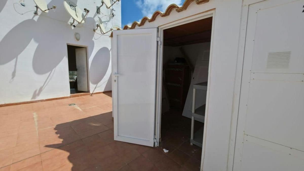 2 bedroom Apartment for sale in Torrevieja with pool - € 174,900 (Ref: 10035519)