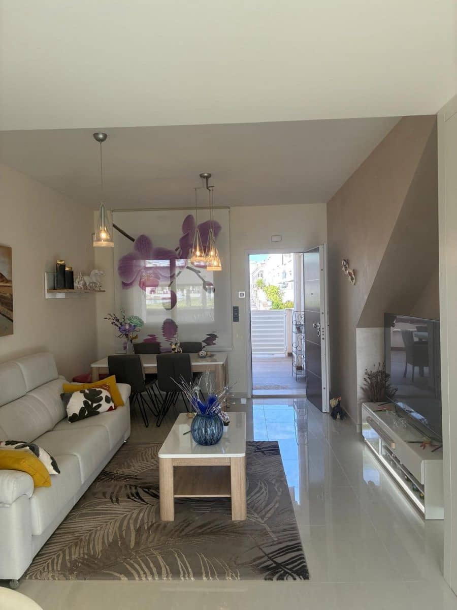 2 sypialnia Apartament na sprzedaż w Los Balcones z basenem - 282 000 € (Ref: 10037569)