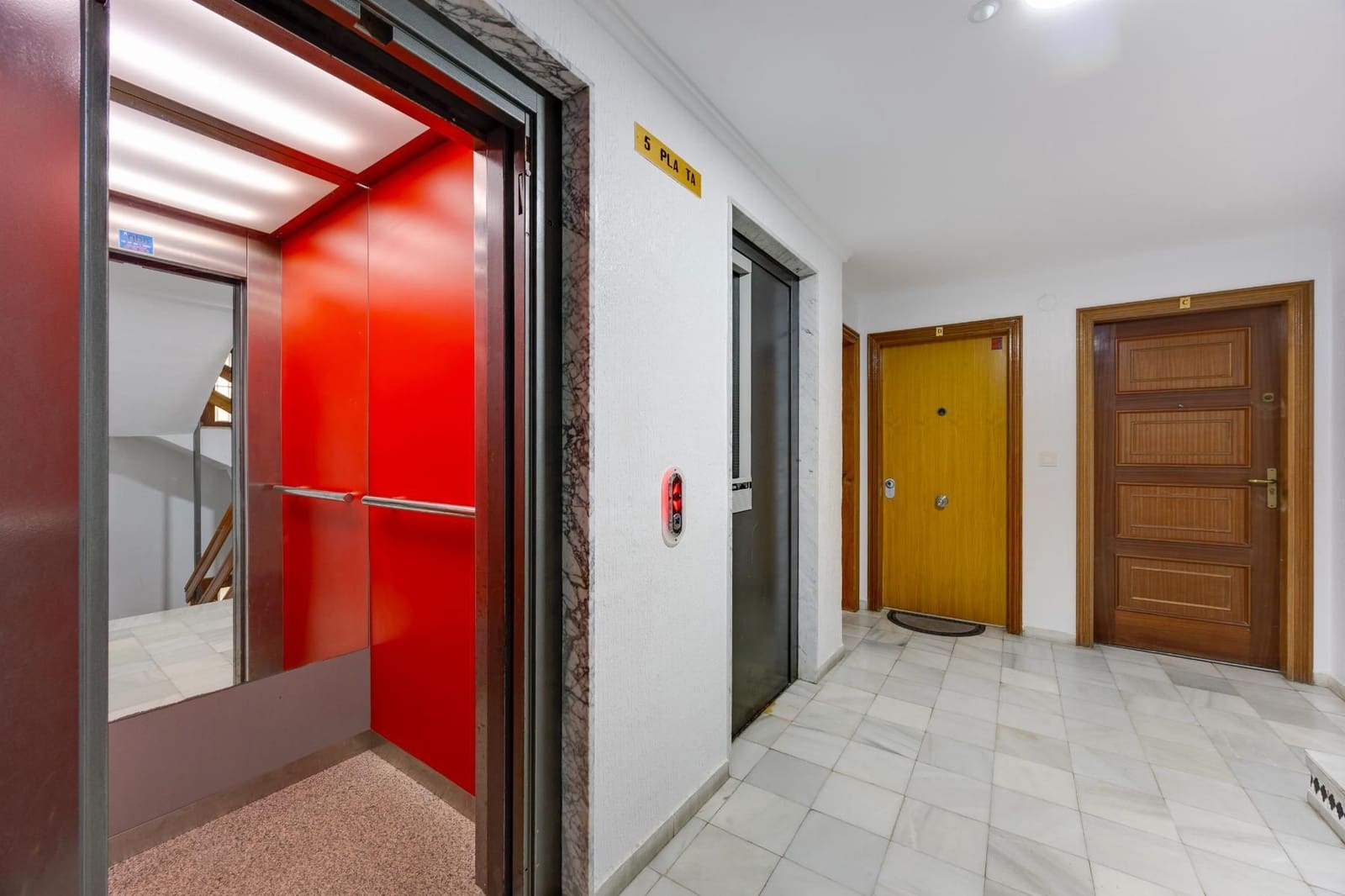 1 sypialnia Apartament na sprzedaż w Torrevieja z basenem - 175 000 € (Ref: 10038427)
