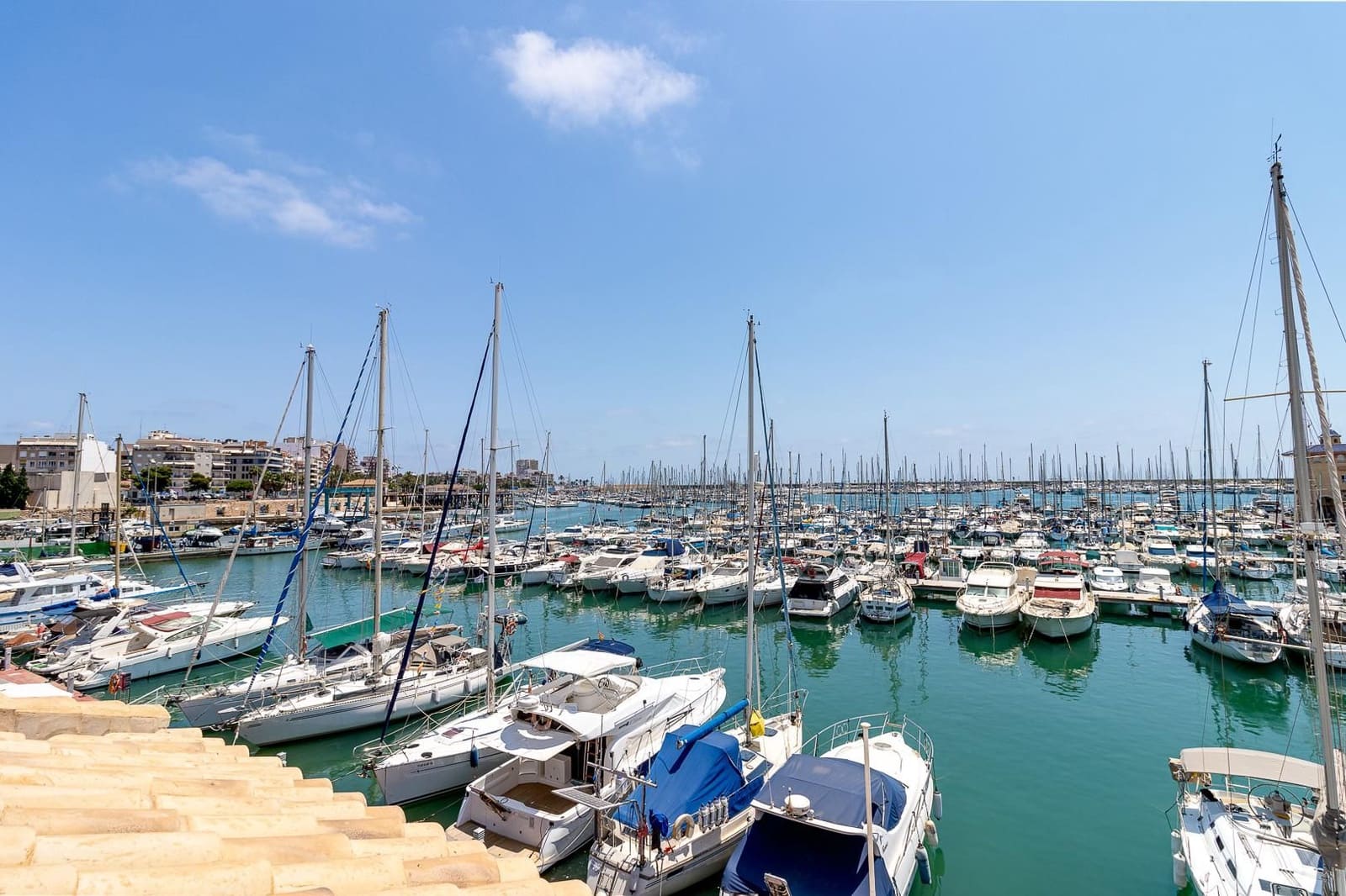 1 sypialnia Apartament na sprzedaż w Torrevieja z basenem - 175 000 € (Ref: 10038427)