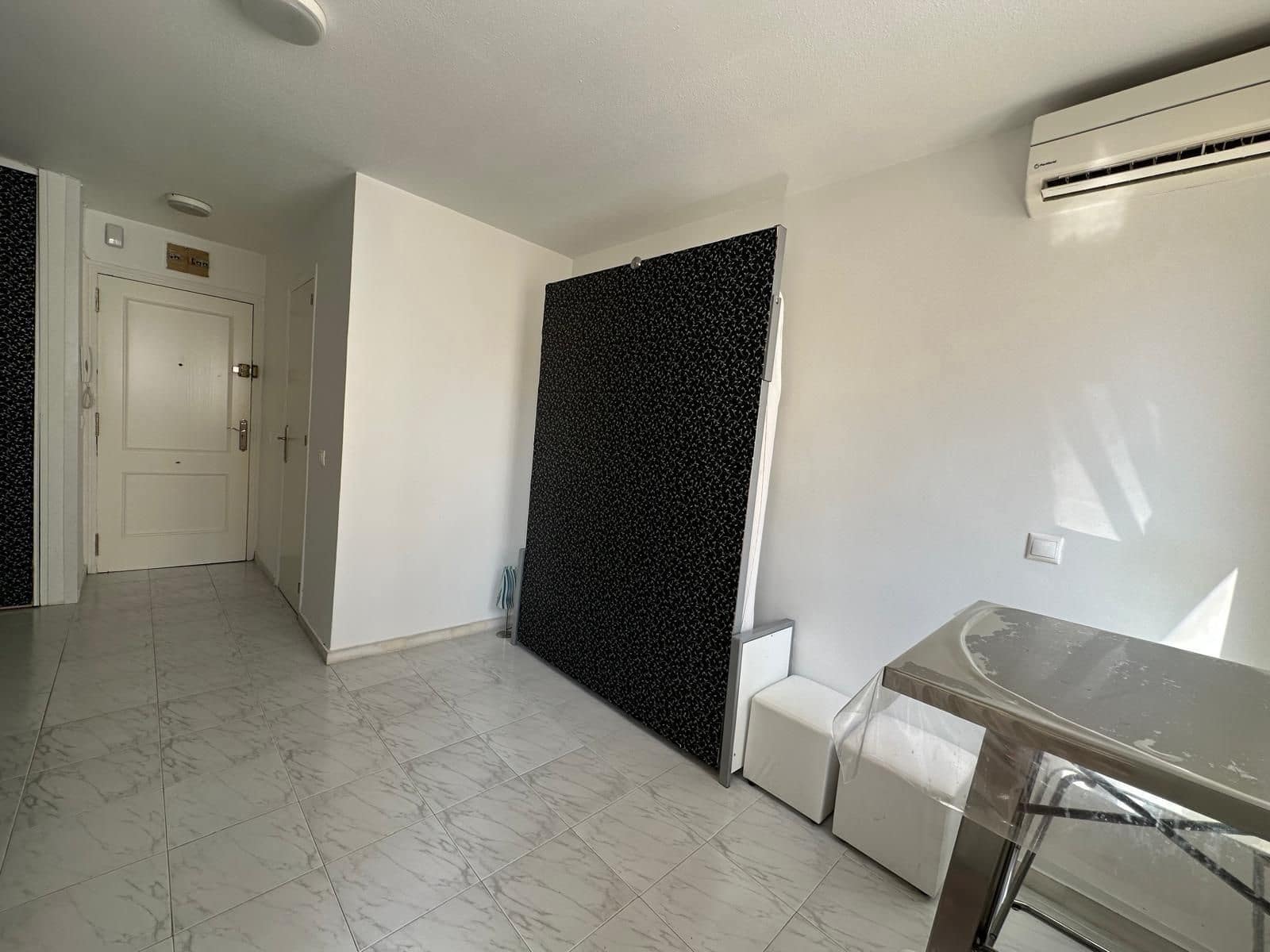 1 chambre Appartement à vendre à Torrevieja avec piscine - 84 900 € (Ref: 10038435)