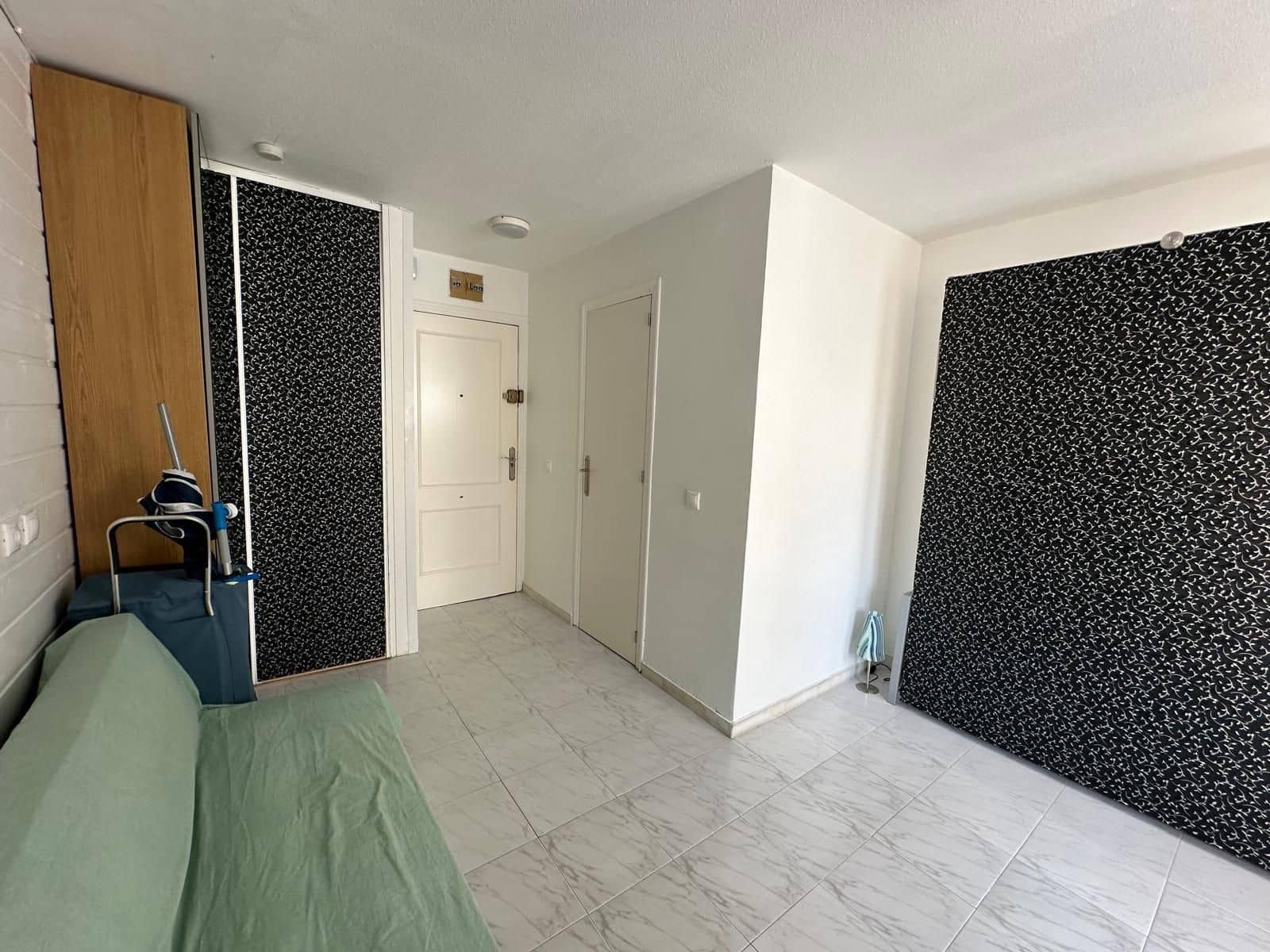 1 chambre Appartement à vendre à Torrevieja avec piscine - 84 900 € (Ref: 10038435)