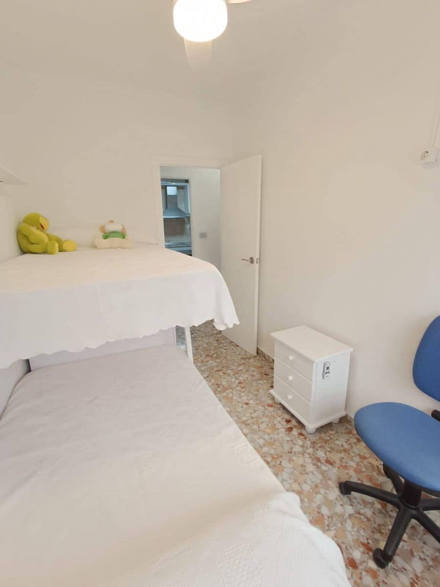 3 slaapkamer Halfvrijstaande villa te koop in Los Cuarteros - € 240.000 (Ref: 10043165)