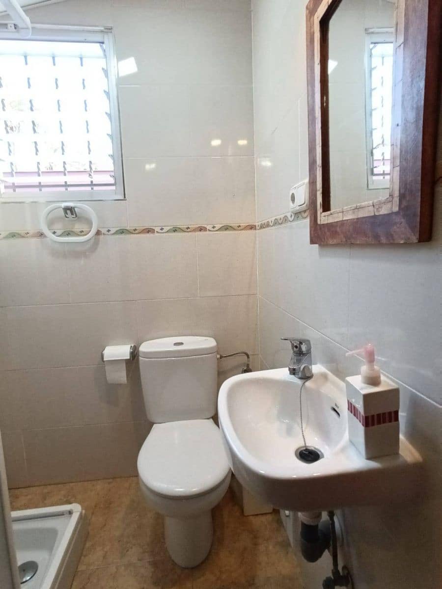 3 slaapkamer Halfvrijstaande villa te koop in Los Cuarteros - € 240.000 (Ref: 10043165)