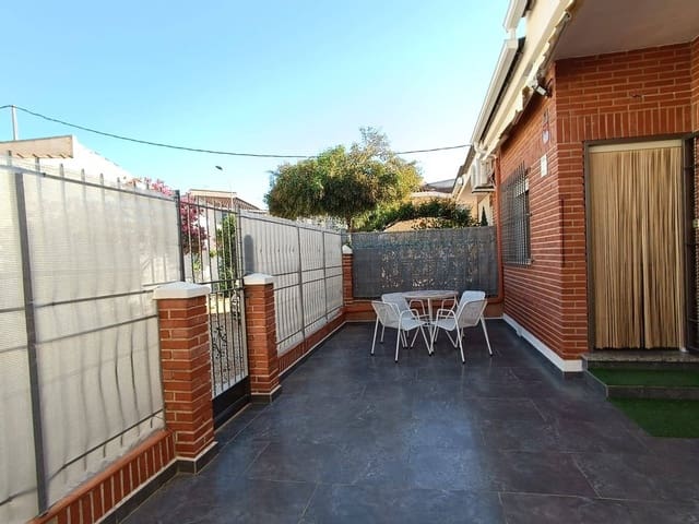 3 slaapkamer Halfvrijstaande villa te koop in Los Cuarteros, San Pedro del Pinatar - € 240.000 (Ref: 10043165)