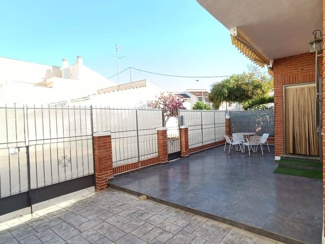 3 slaapkamer Halfvrijstaande villa te koop in Los Cuarteros, San Pedro del Pinatar - € 240.000 (Ref: 10043165)