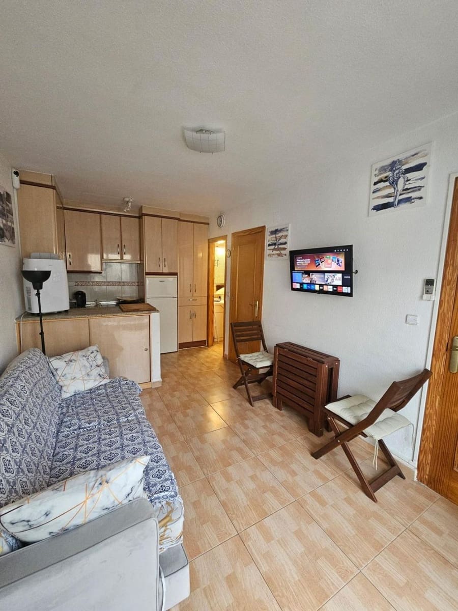 2 slaapkamer Bungalow te koop in Torrevieja met zwembad - € 115.000 (Ref: 10043166)