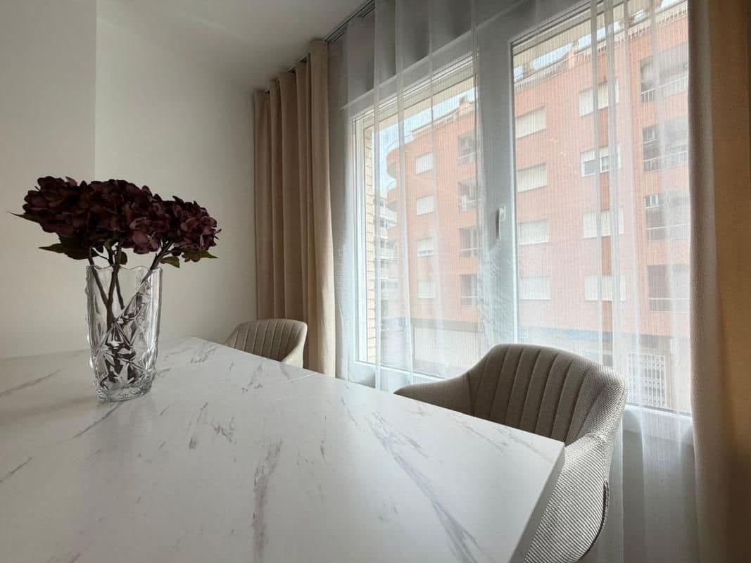4 bedroom Apartment for sale in Torrevieja - € 285,000 (Ref: 10043169)