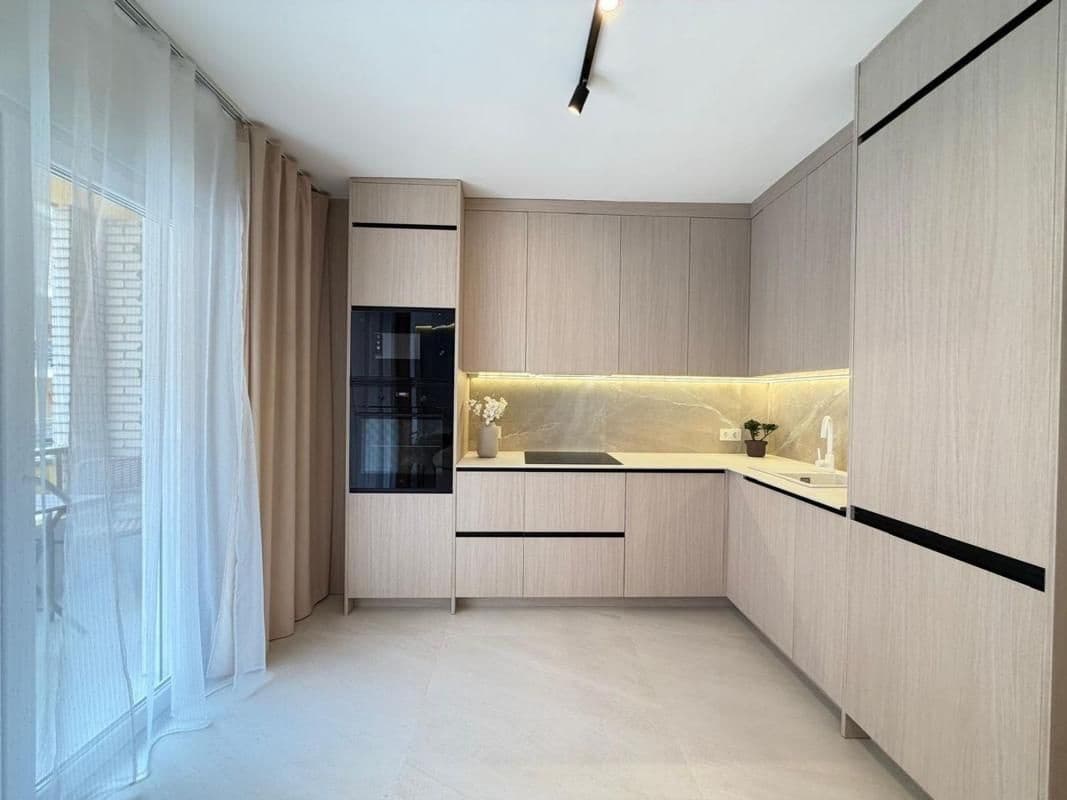 4 bedroom Apartment for sale in Torrevieja - € 285,000 (Ref: 10043169)