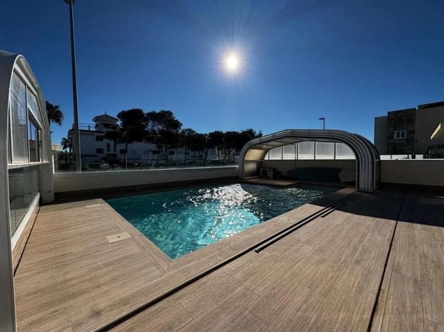 4 Zimmer Villa zu verkaufen in Campoamor, Orihuela mit Pool - 1.799.000 € (Ref: 10043170)