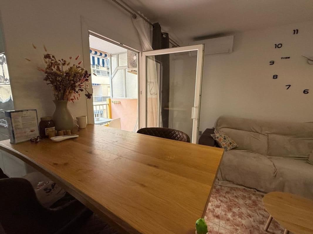 2 slaapkamer Appartement te koop in Torrevieja - € 159.900 (Ref: 10043175)
