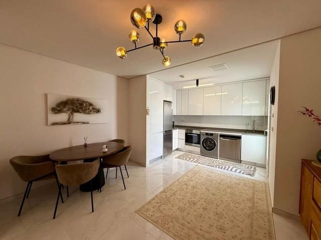 Apartamento de 2 habitaciones en Aguas Nuevas, Torrevieja en venta con piscina - 249.000 € (Ref: 10043176)