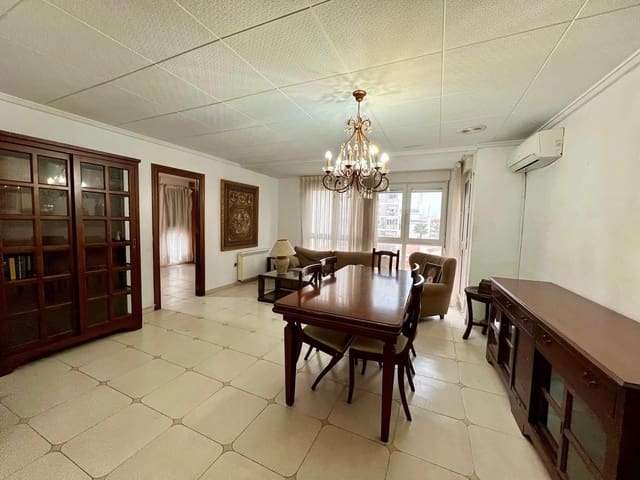 Apartamento de 4 habitaciones en Torrevieja en venta - 155.000 € (Ref: 10045002)