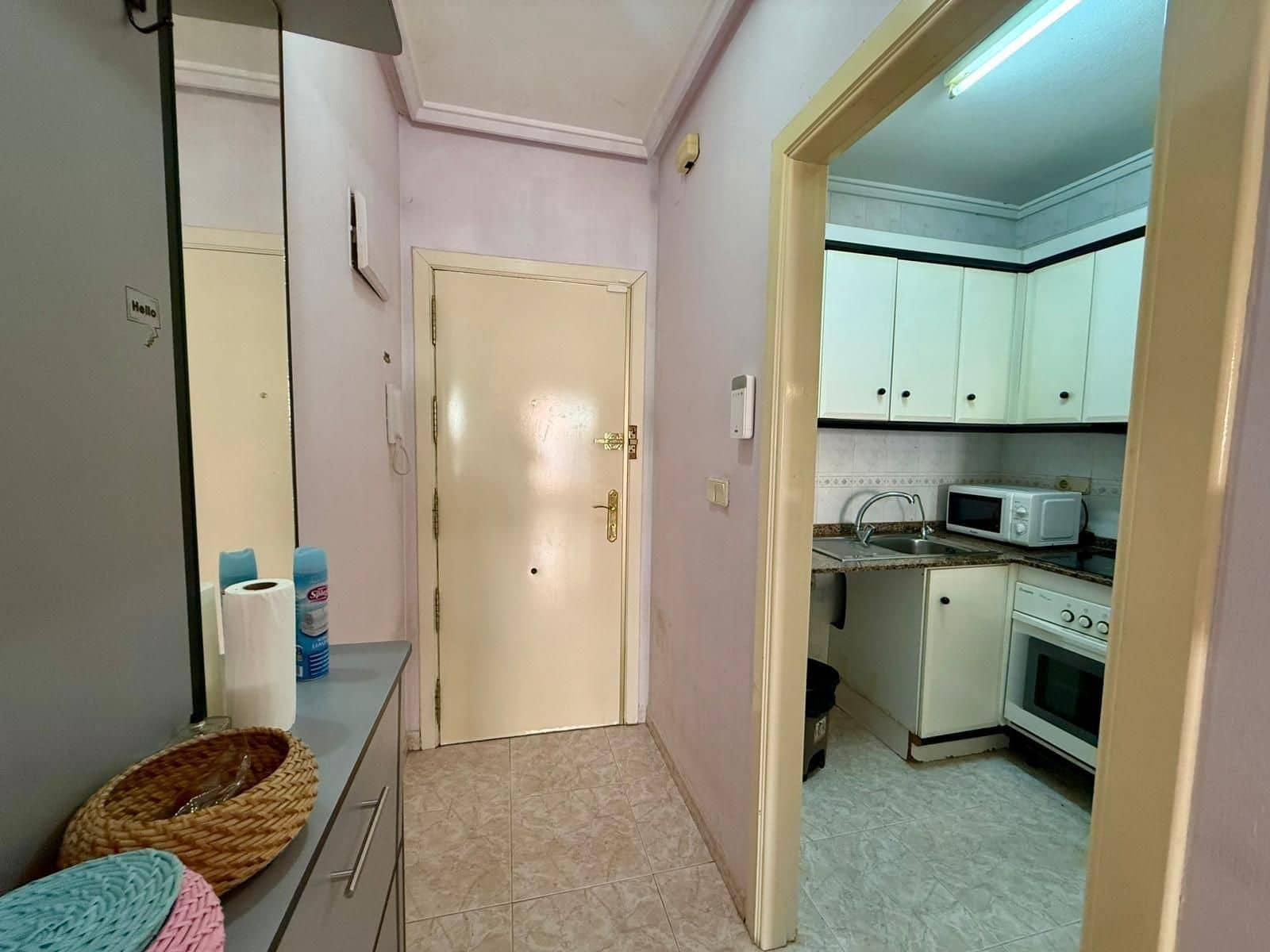 2 bedroom Apartment for sale in Torrevieja with pool - € 136,900 (Ref: 10045011)