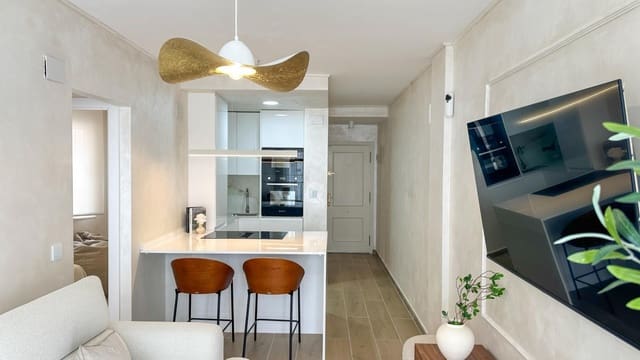 2 bedroom Apartment for sale in Centro, Torrevieja - € 159,995 (Ref: 10047492)