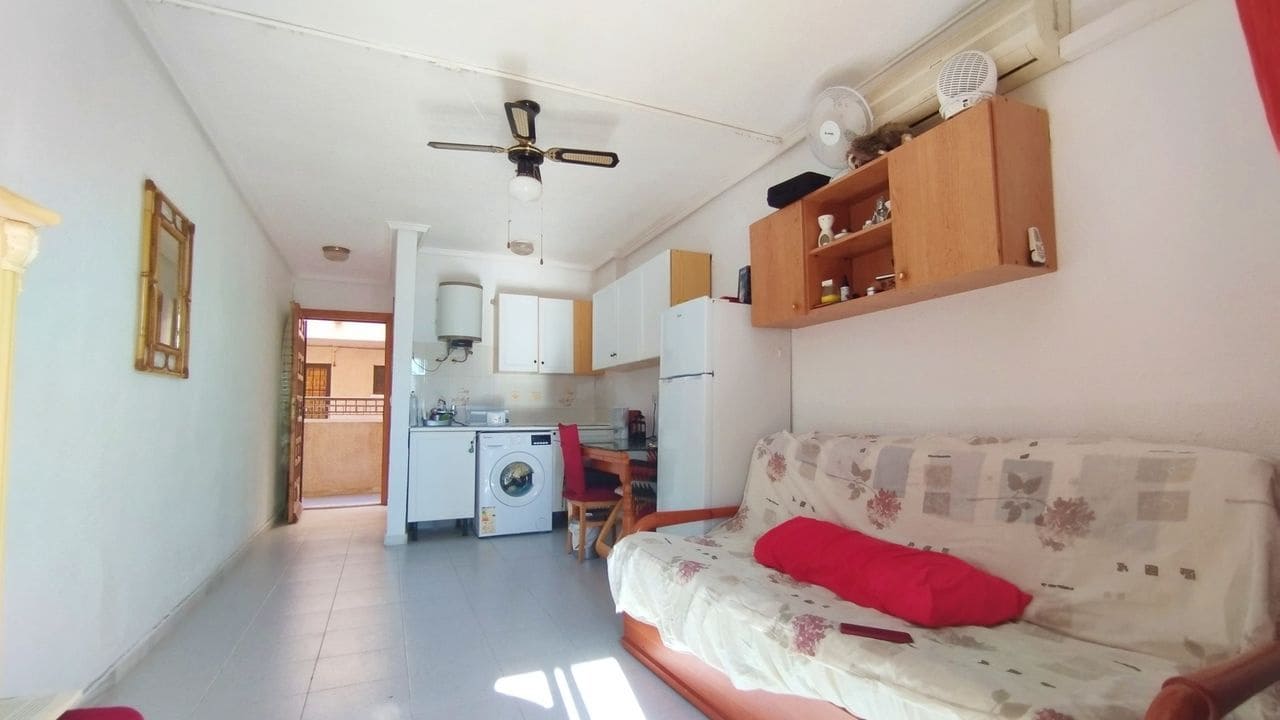 Lejlighed til salg i Torrevieja - € 70.000 (Ref: 10049519)