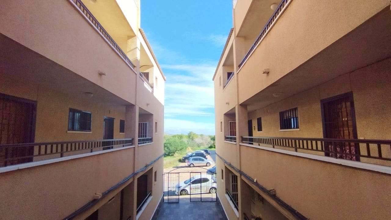 Lejlighed til salg i Torrevieja - € 70.000 (Ref: 10049519)
