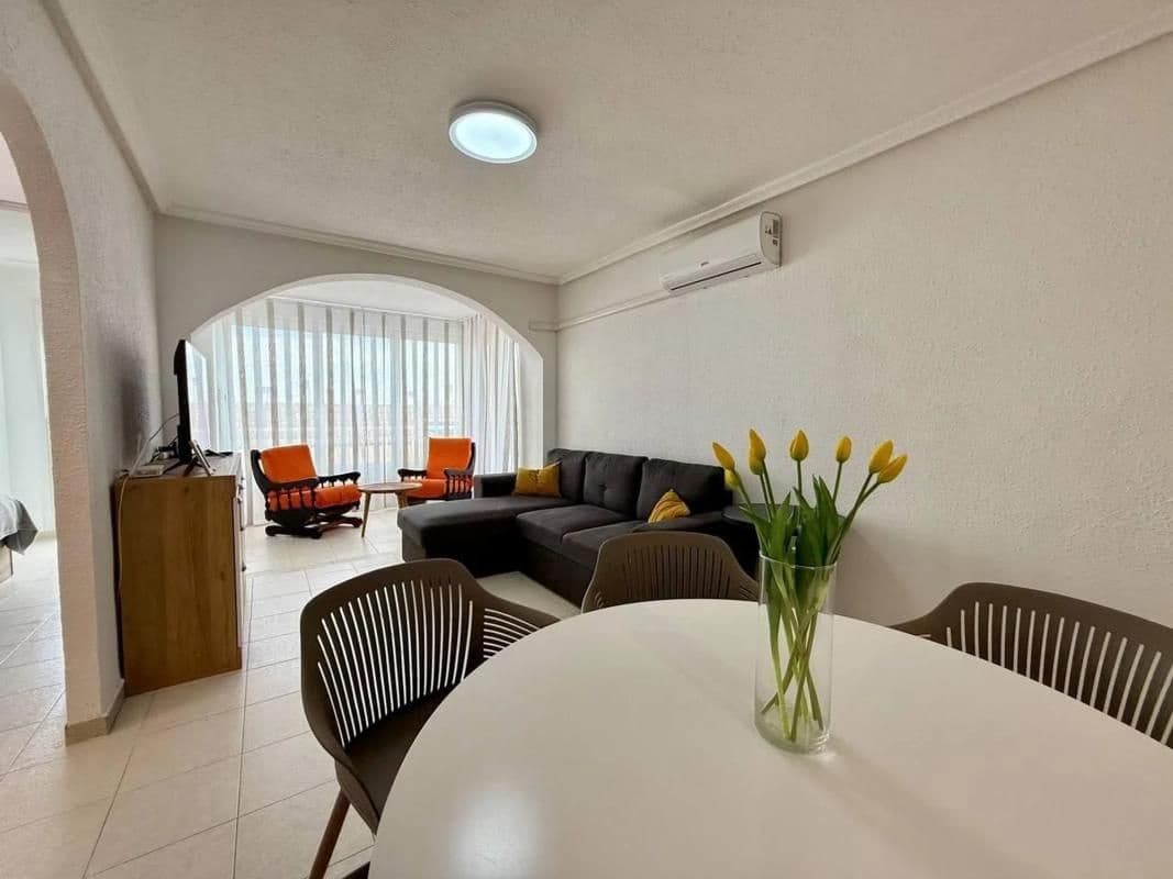 2 soveværelse Lejlighed til salg i Torrevieja - € 149.900 (Ref: 10049521)