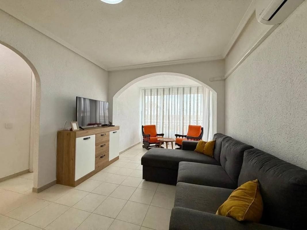 2 soveværelse Lejlighed til salg i Torrevieja - € 149.900 (Ref: 10049521)