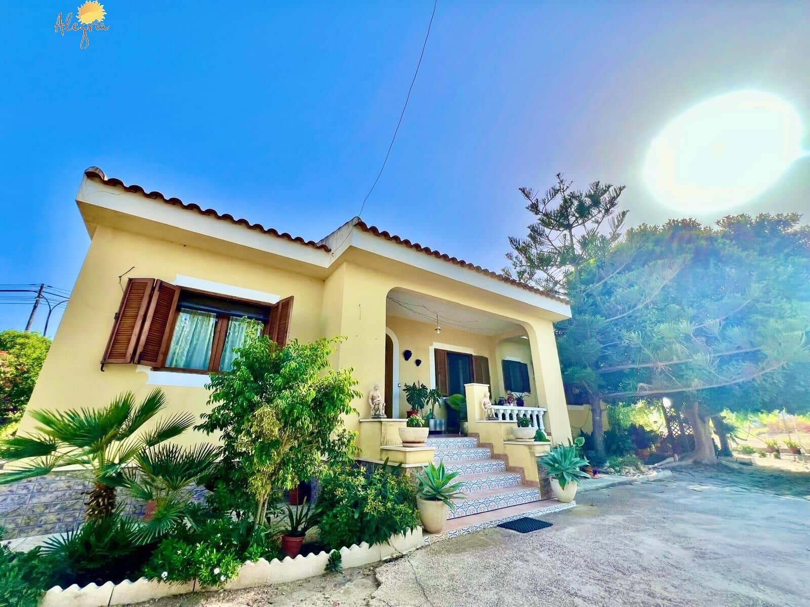 4 bedroom Villa for sale in Daya Vieja with pool - € 850,000 (Ref: 10049529)