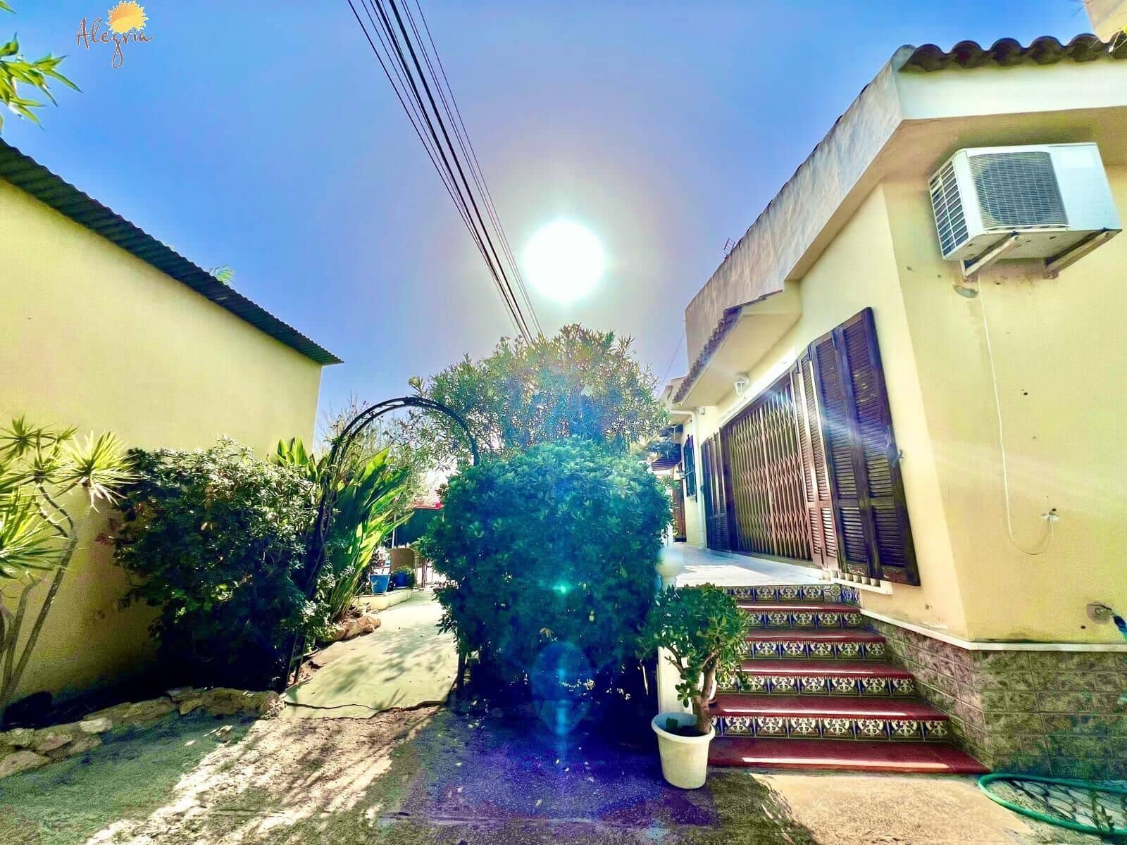 4 bedroom Villa for sale in Daya Vieja with pool - € 850,000 (Ref: 10049529)