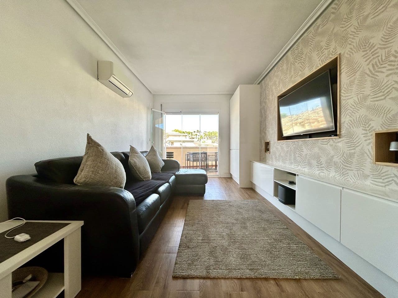 2 soverom Leilighet til salgs i Villamartin med garasje - € 169 900 (Ref: 10050340)